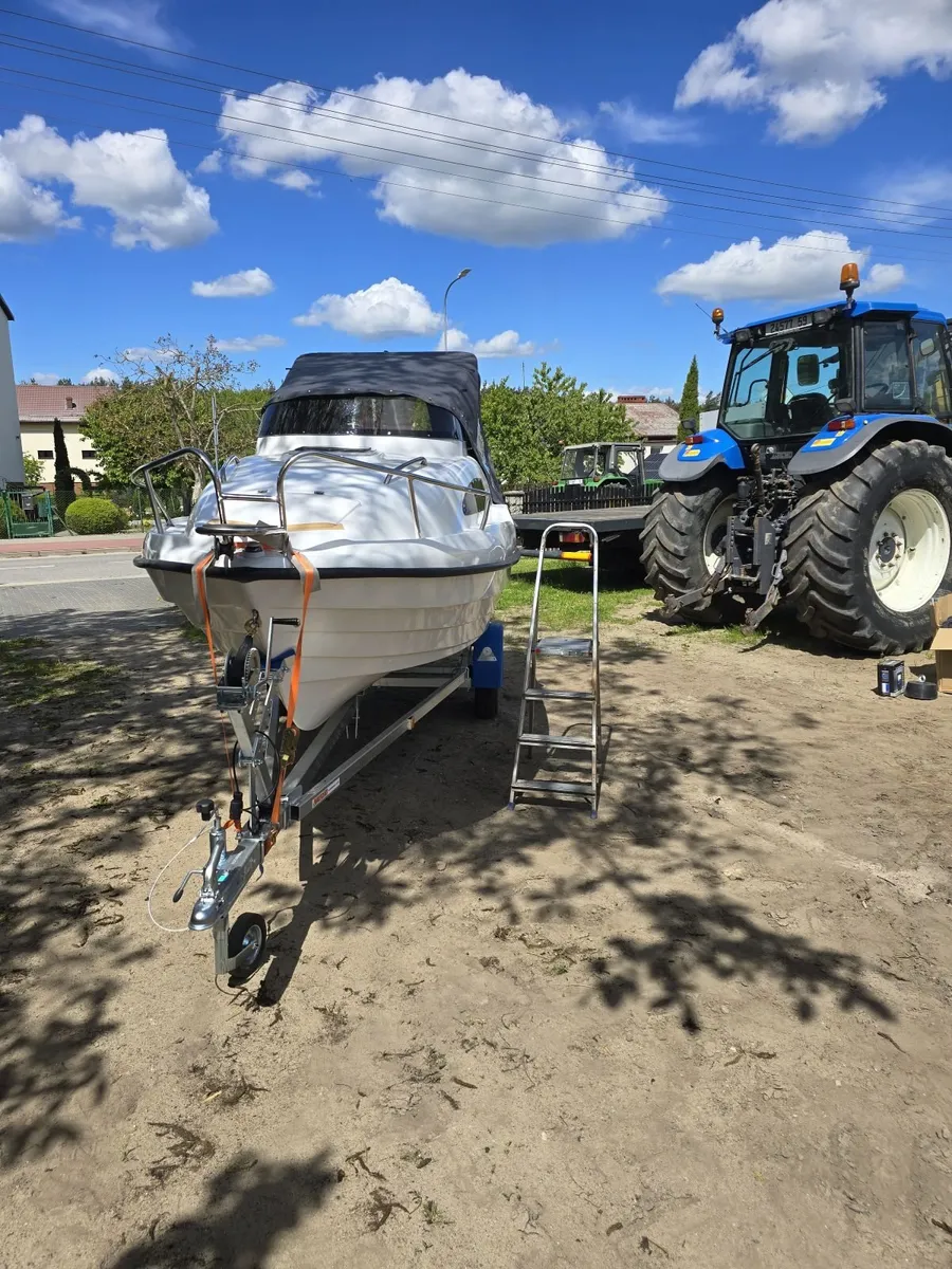 Brand New Cabin Boat – Full Package – Suzuki 20HP - Image 2