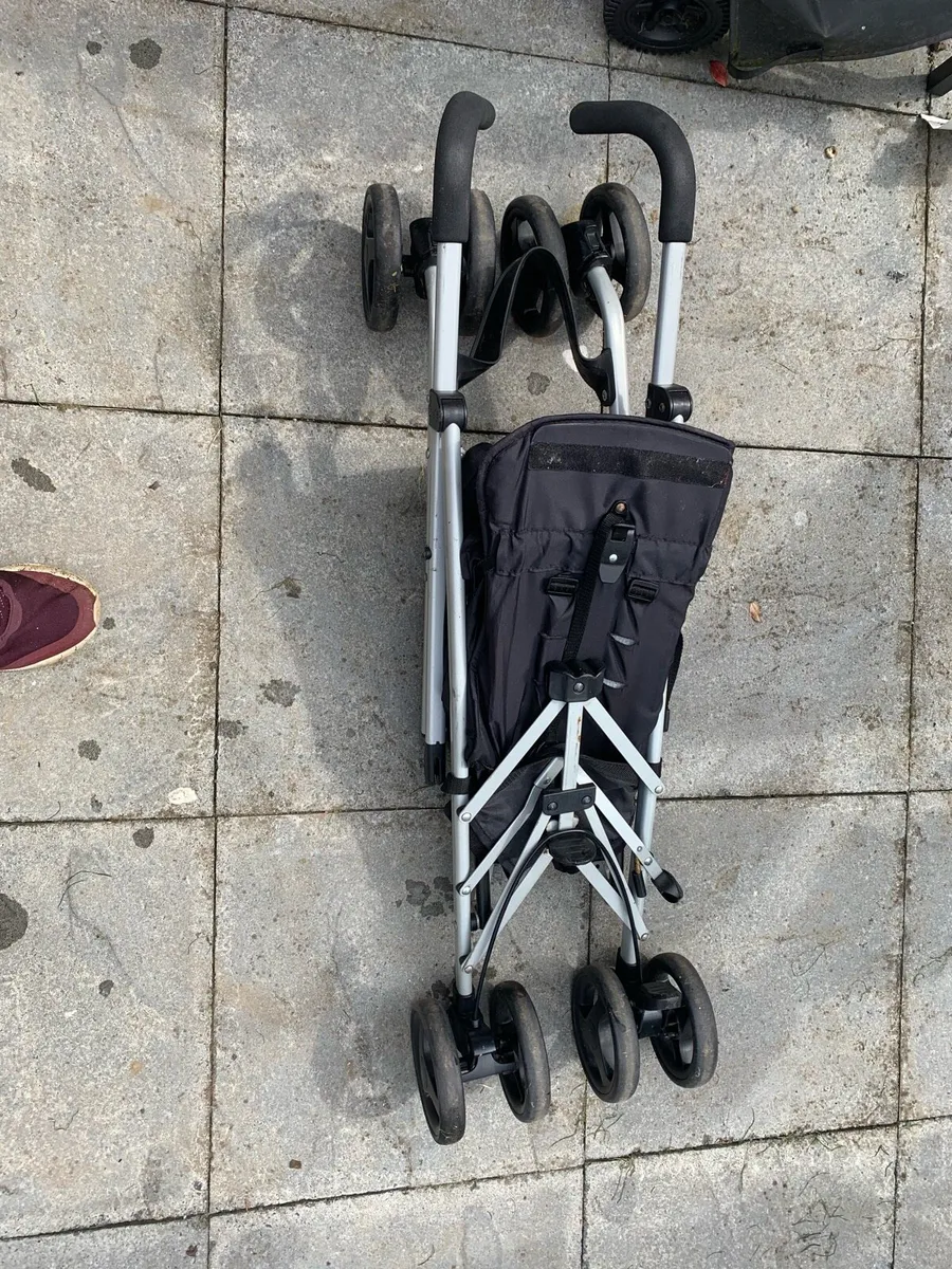 Stroller - Image 3