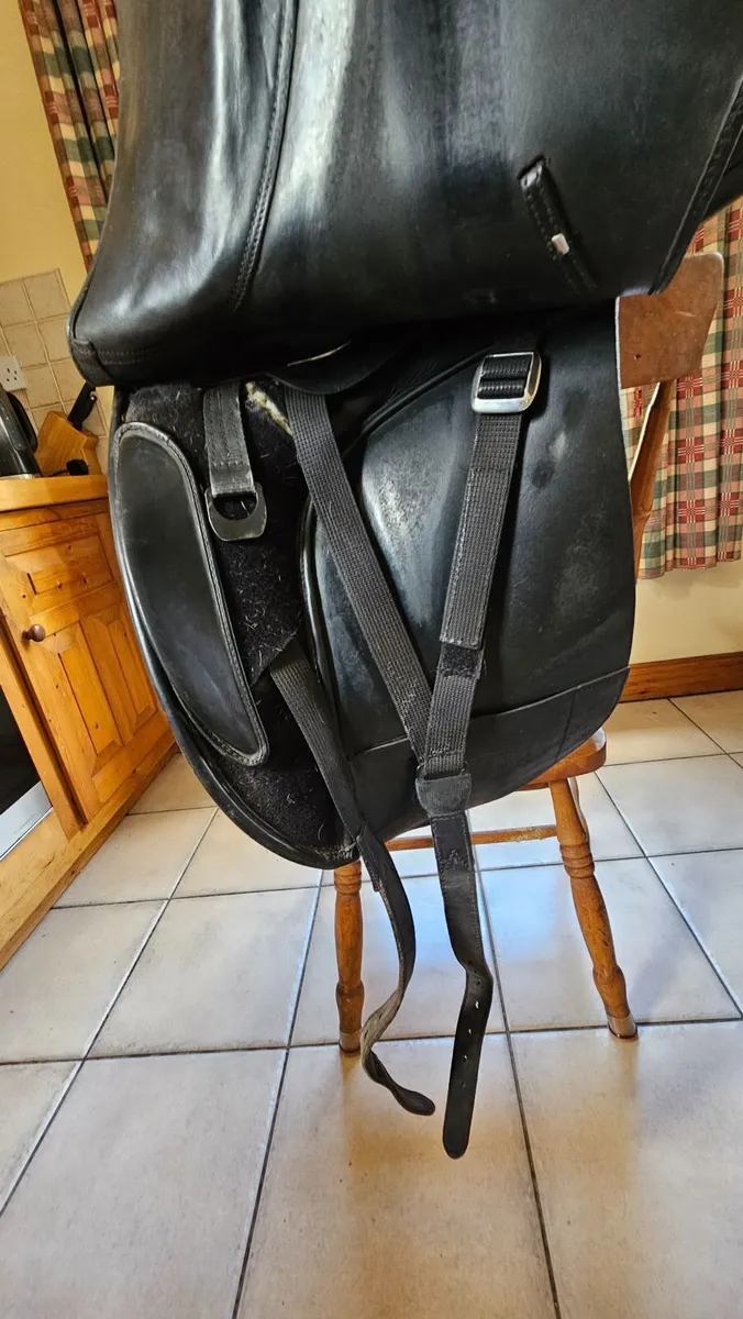 Dressage saddle - Image 3