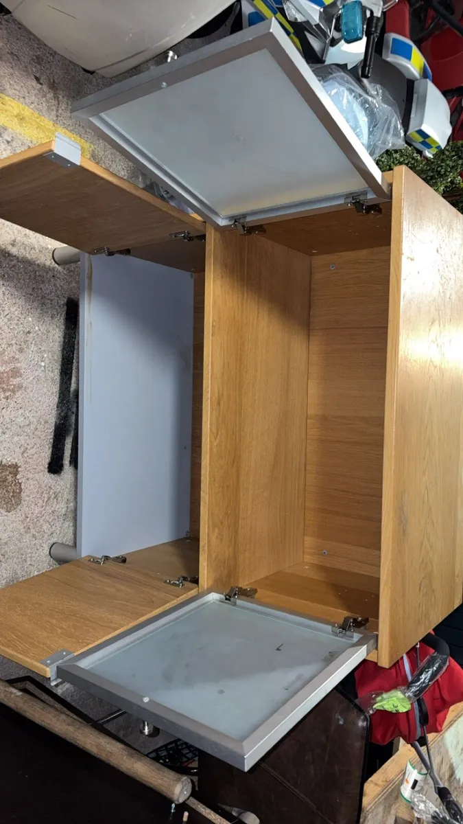 Oak storage units - Image 2