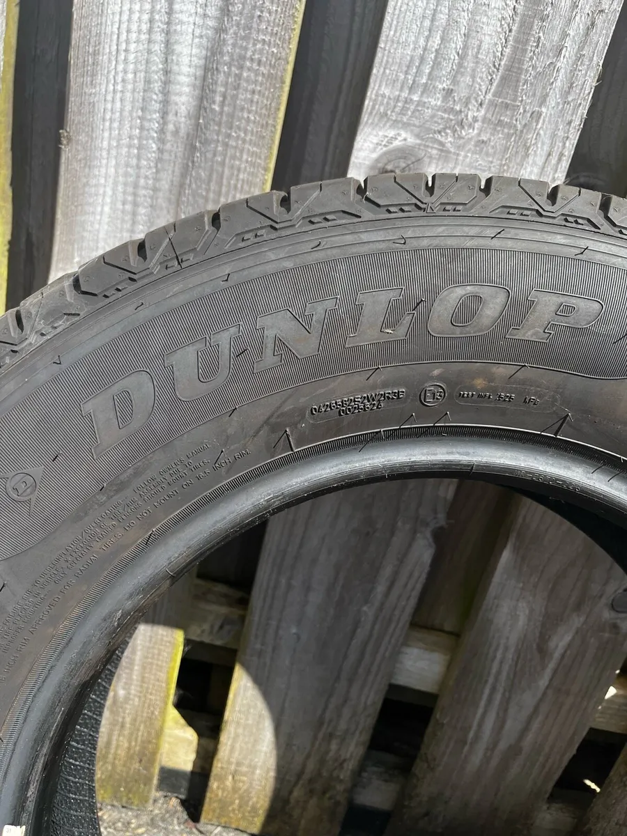 Van Tyres Dunlop Econodrive 205/75/R16C - Image 2