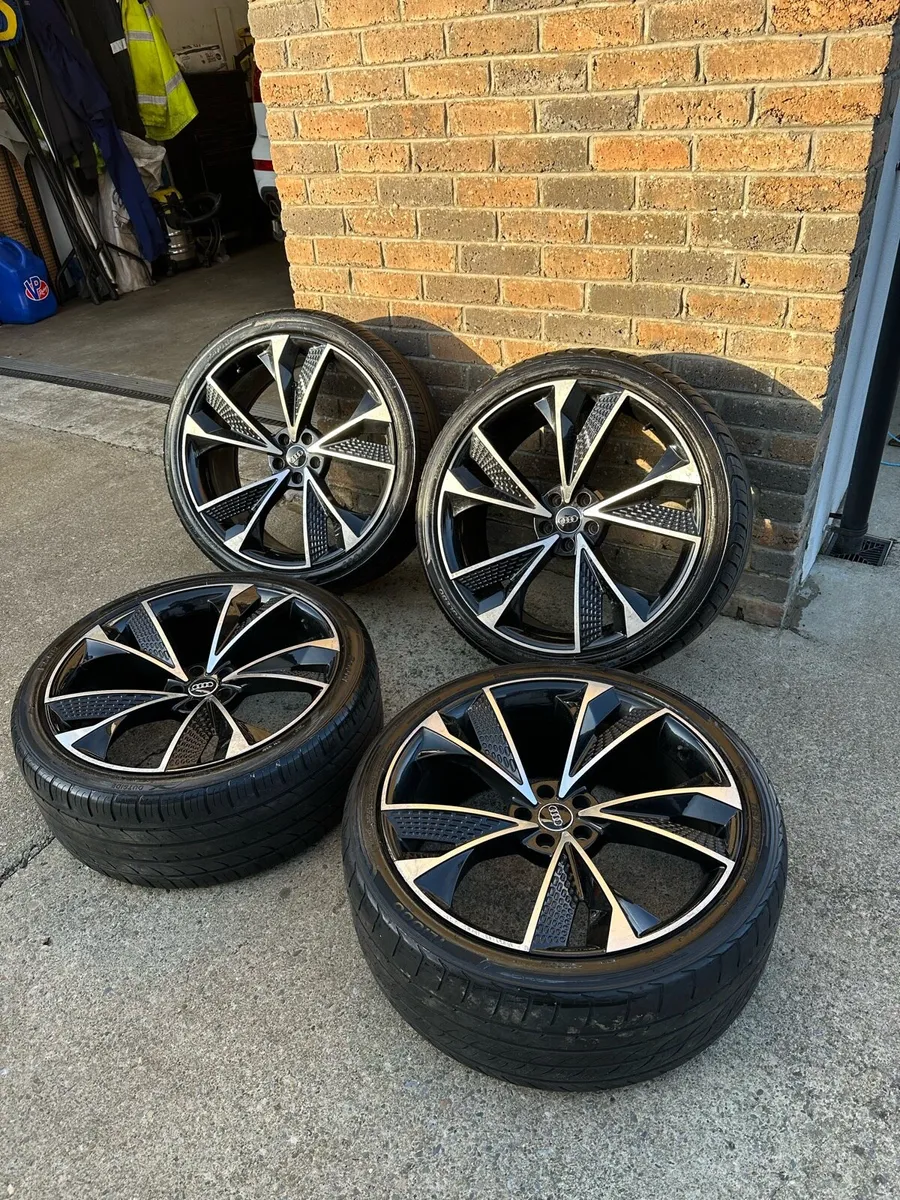 22 inch Audi wheels - Image 1