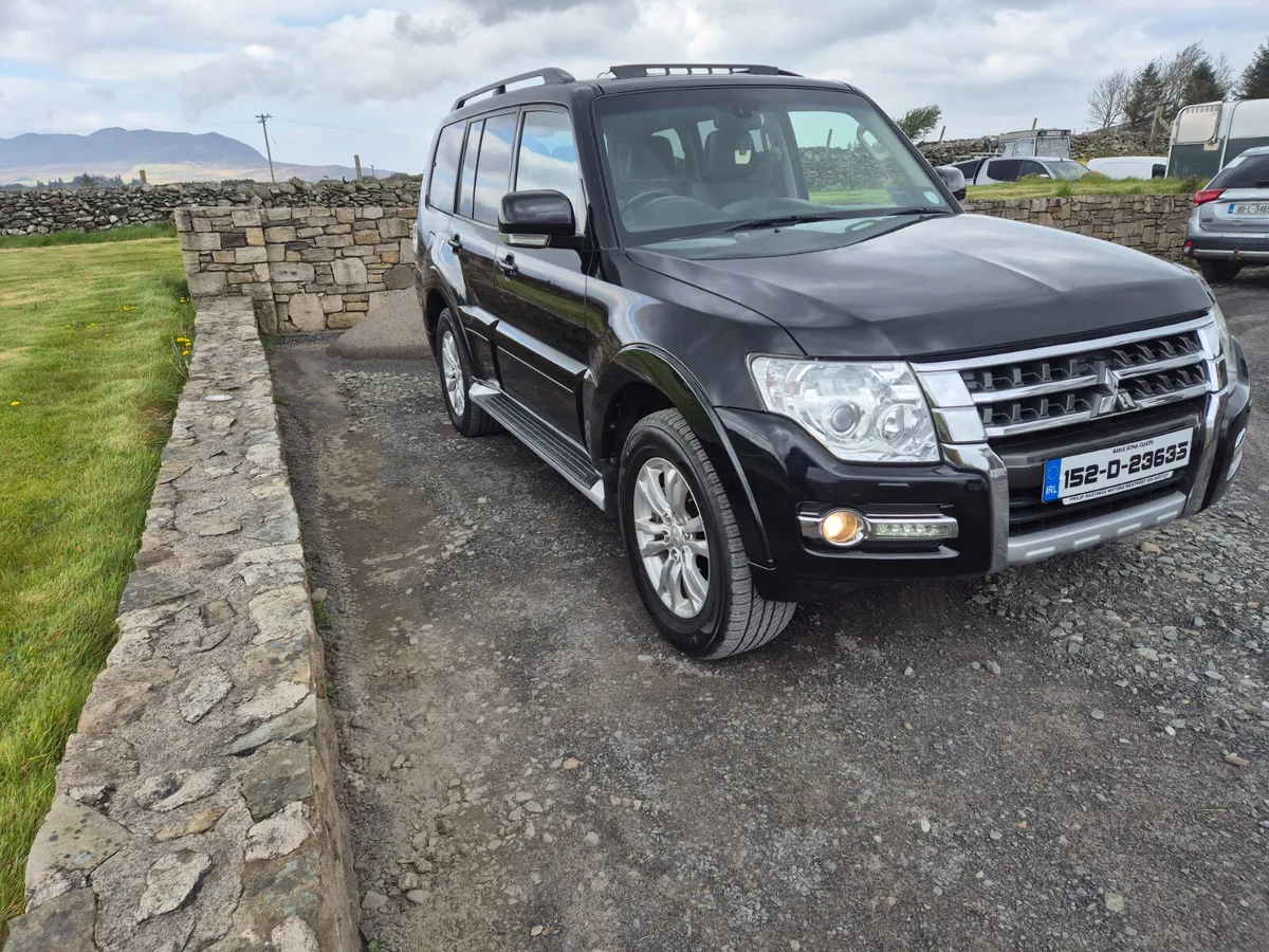 Mitsubishi pajero crew cab - Image 3
