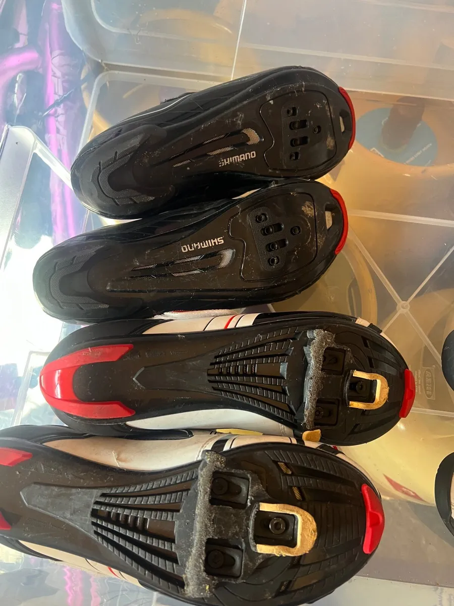 Cycling shoes - Image 1