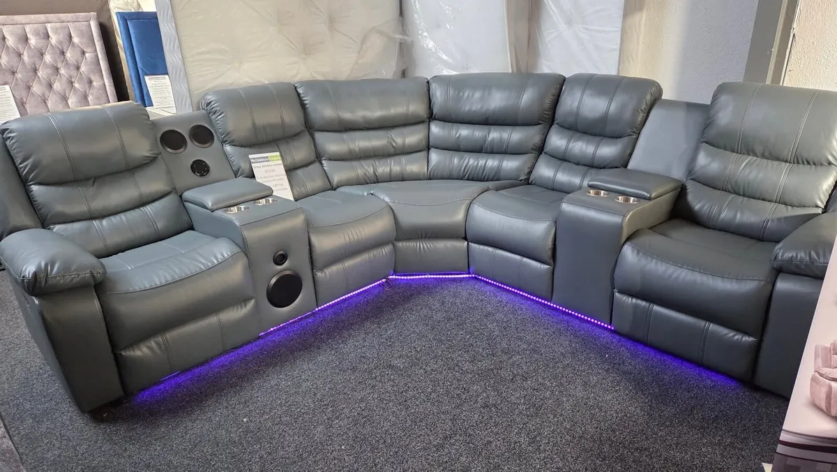 Athens 7ft x 7ft Electric Corner Leather Recliner - Image 1