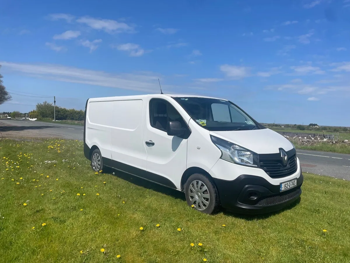 2015 Renault traffic - Image 2