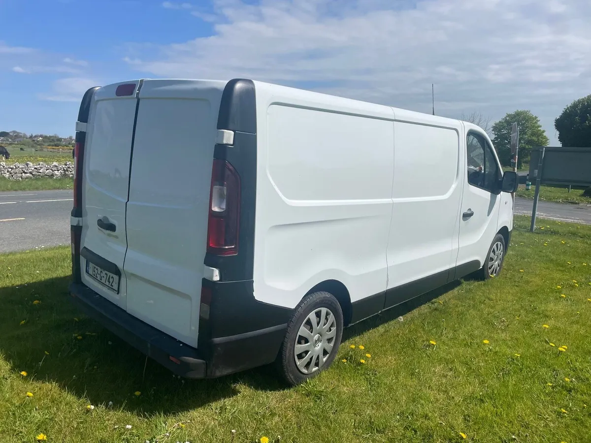 2015 Renault traffic - Image 3