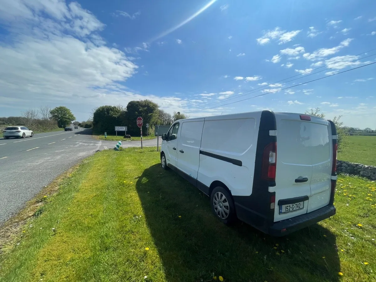 2015 Renault traffic - Image 4