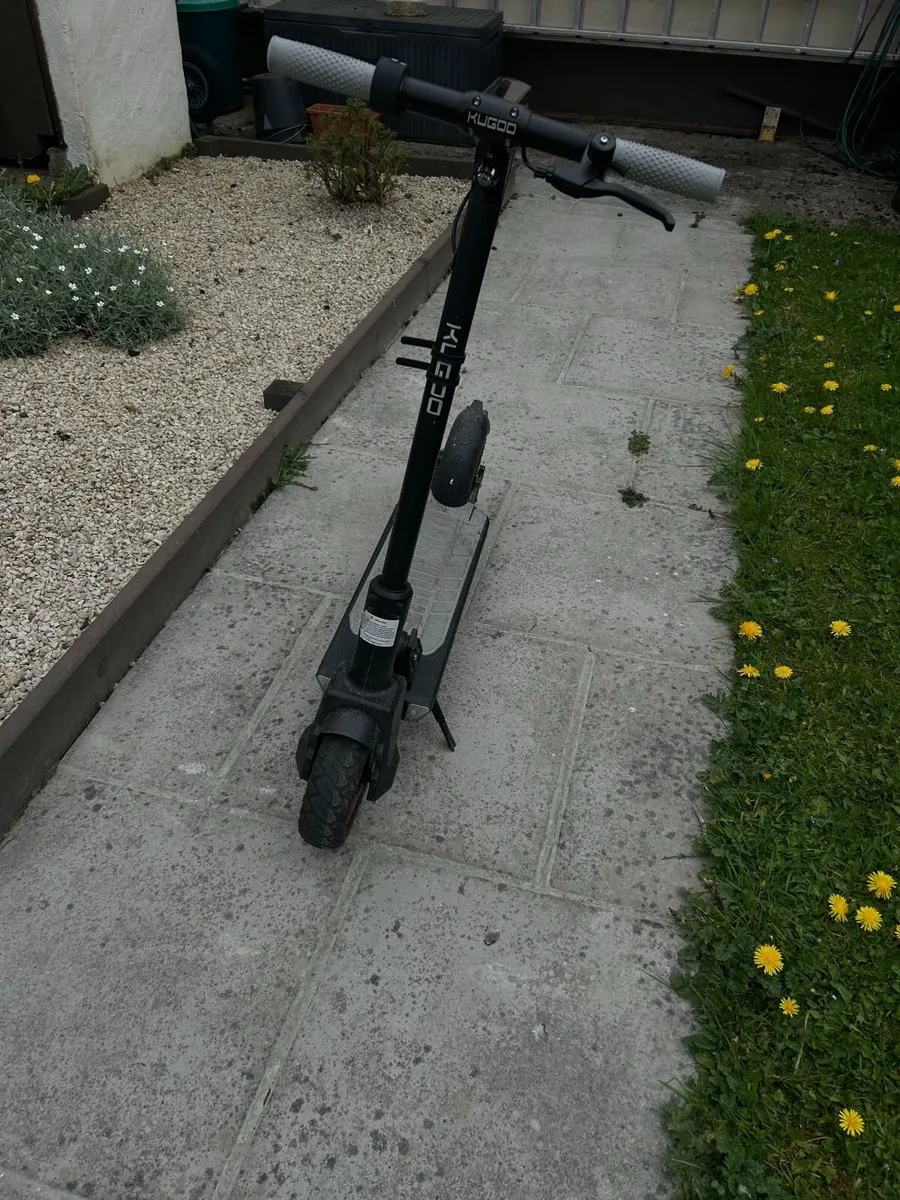 Electric scooter - Image 2