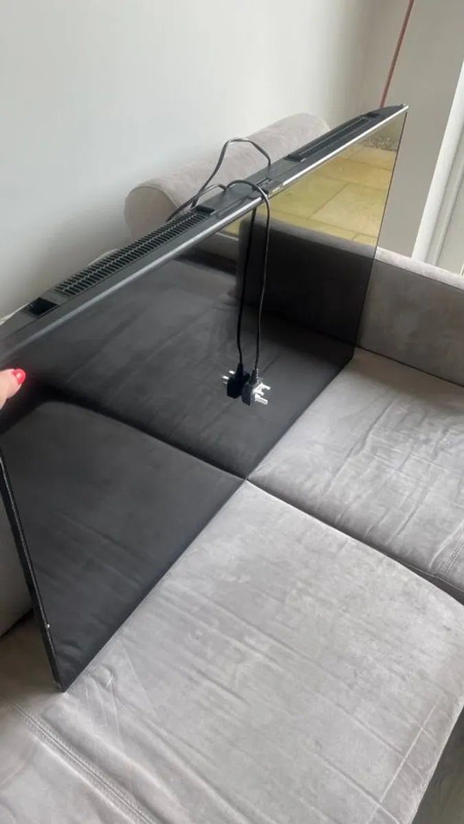 Samsung flat screen tv - Image 4