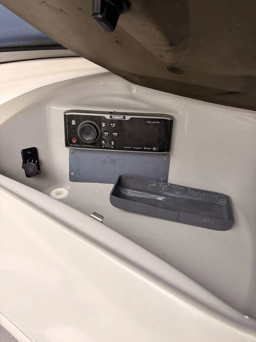 Bay liner 195 - Image 3