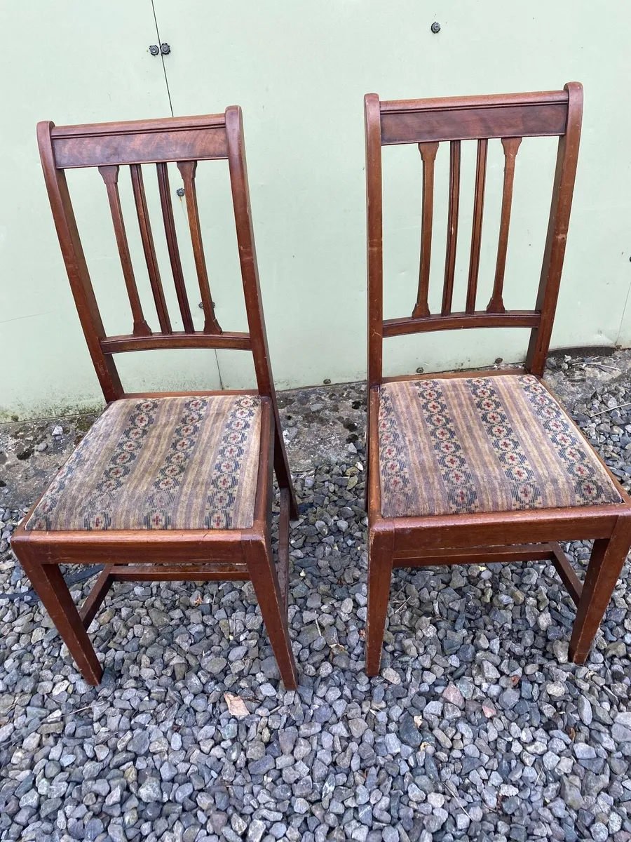 Pair of antique chairs - Image 1
