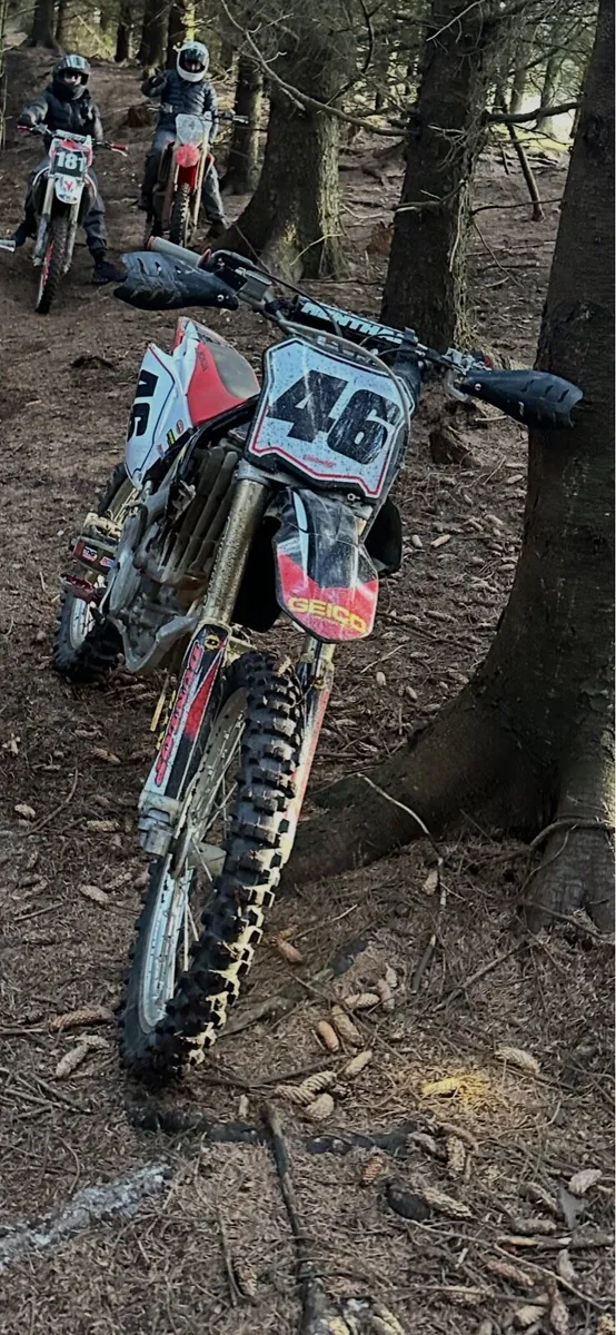 Honda crf 250 2007 - Image 2