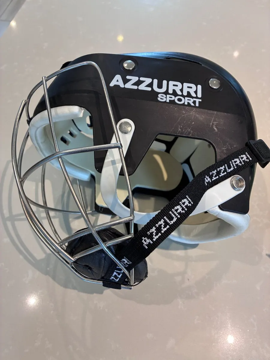 Hurling/camogie helmets - Image 1