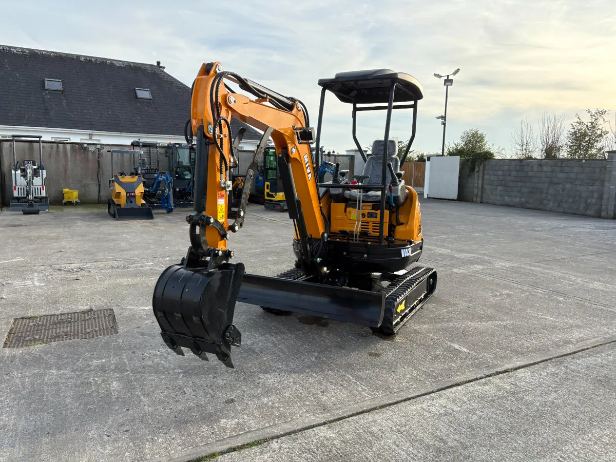 Kubota Powered MIVA VA30... 2.2 Ton Excavator... - Image 4