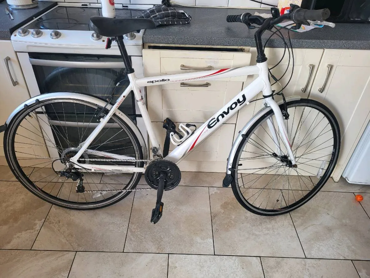 Mens hybrid bike - Image 1