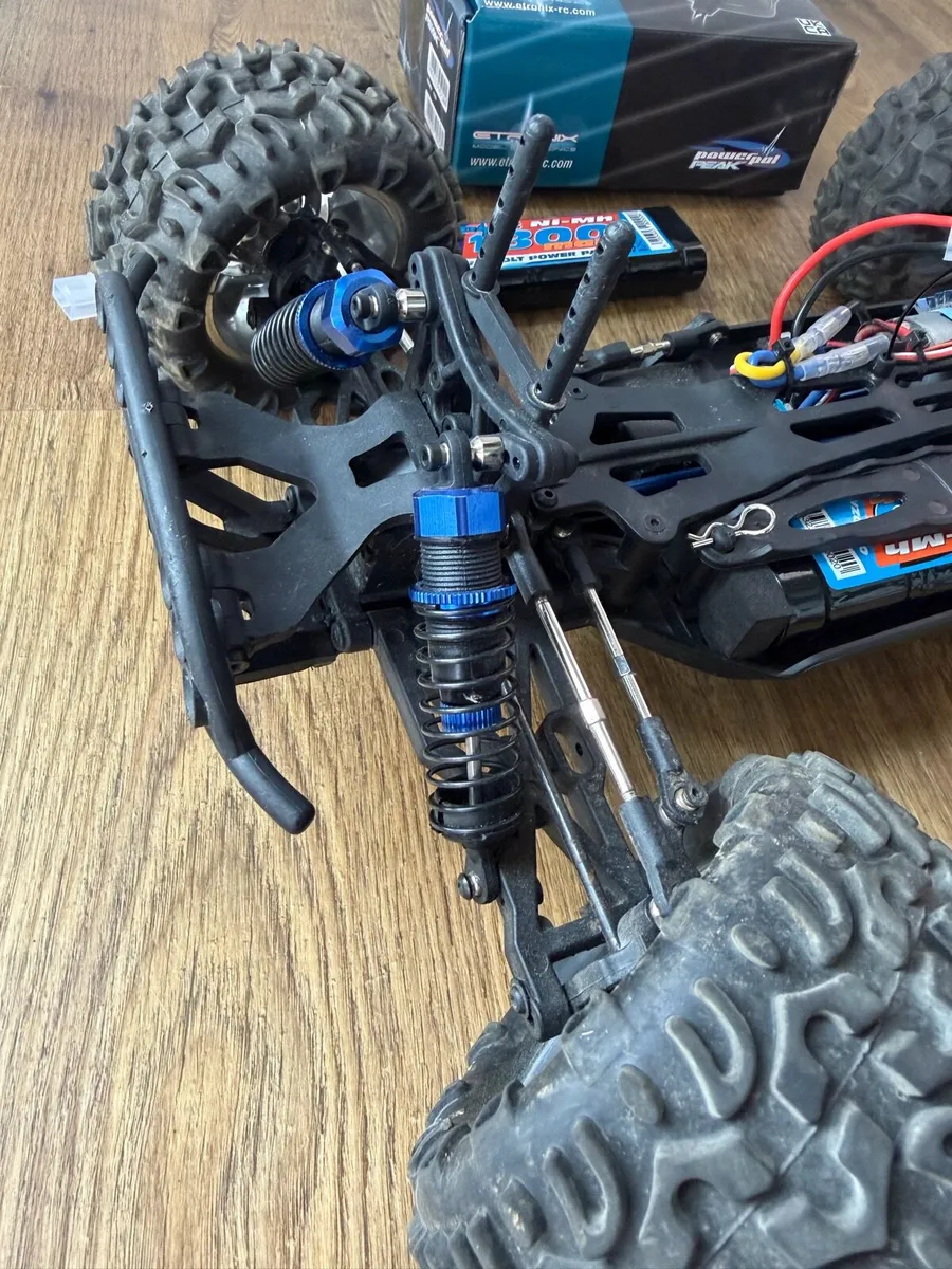 Carnage 2.0 RC Car 1/10th Scale - Image 3