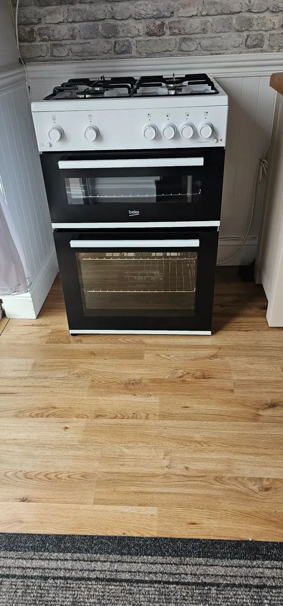 Gas cooker - Image 1