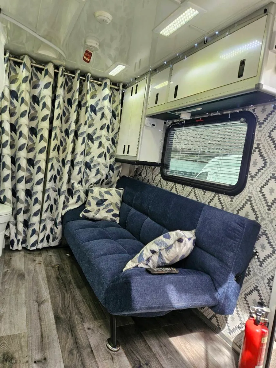 Mercedes Sprinter V6 Camper - Image 4