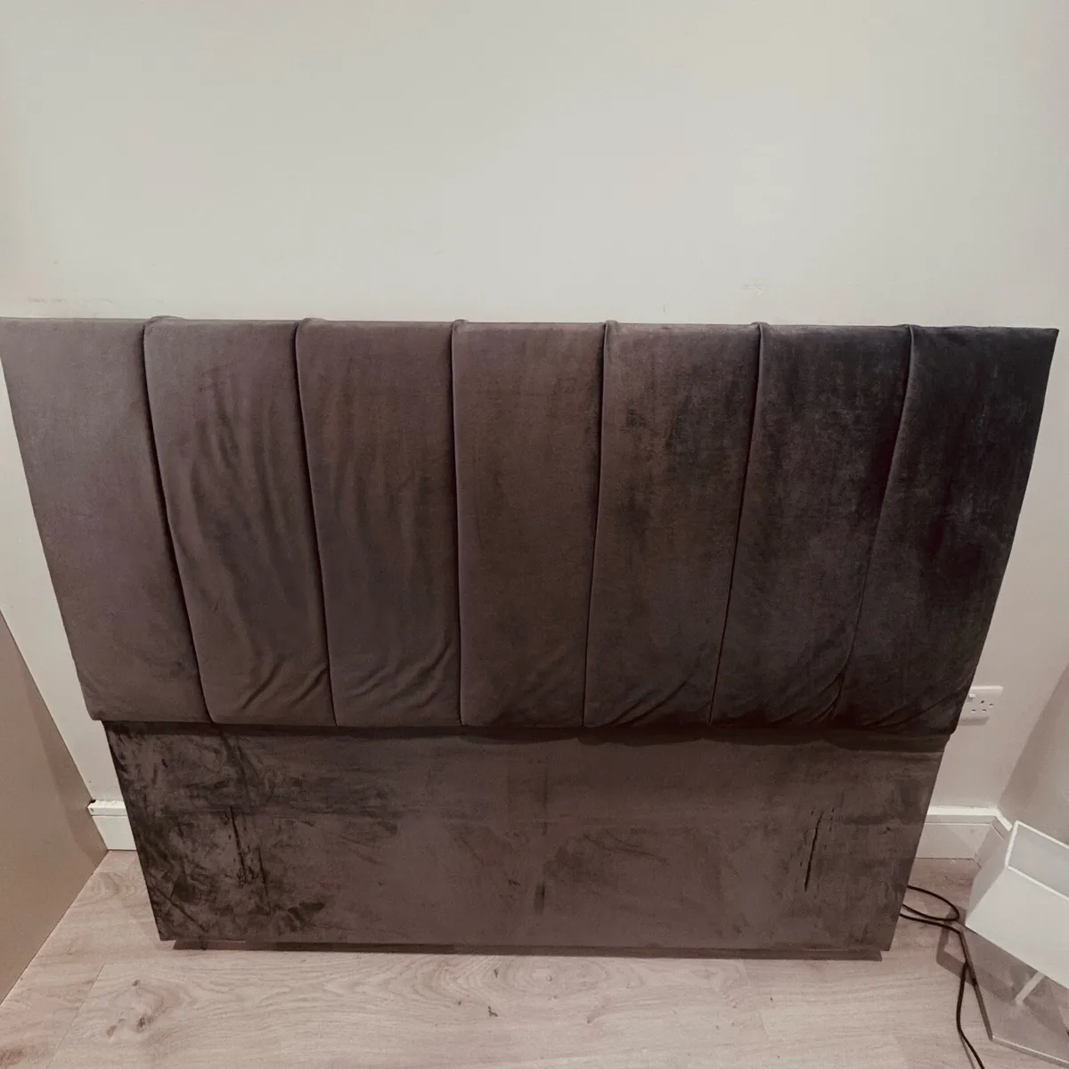 Free Standing Headboard For Double Bed - Image 3