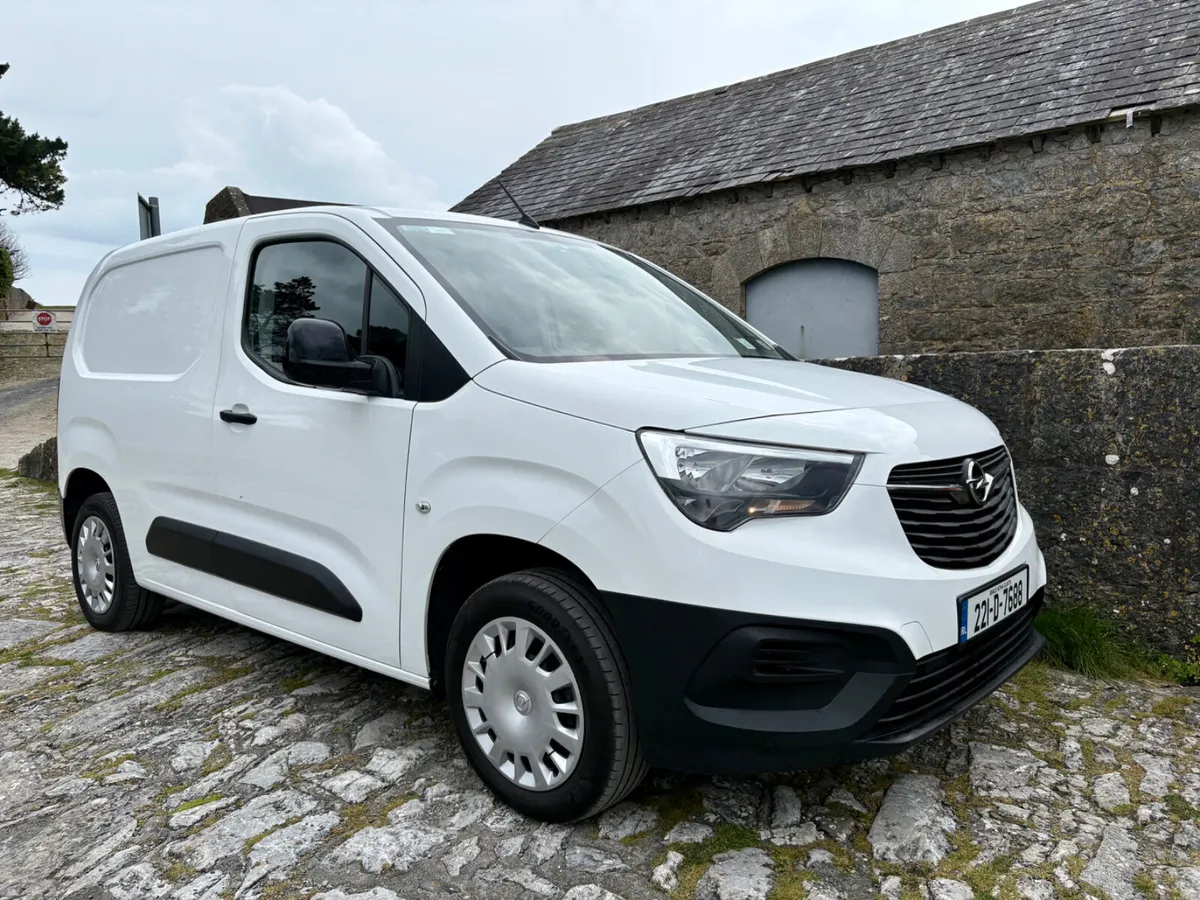 2022 Opel Combo CDTI - Image 1