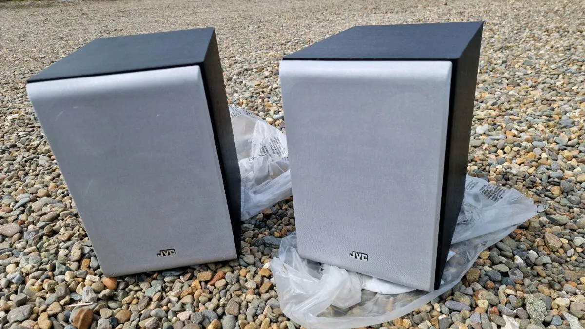 JVC Speakers - Image 1