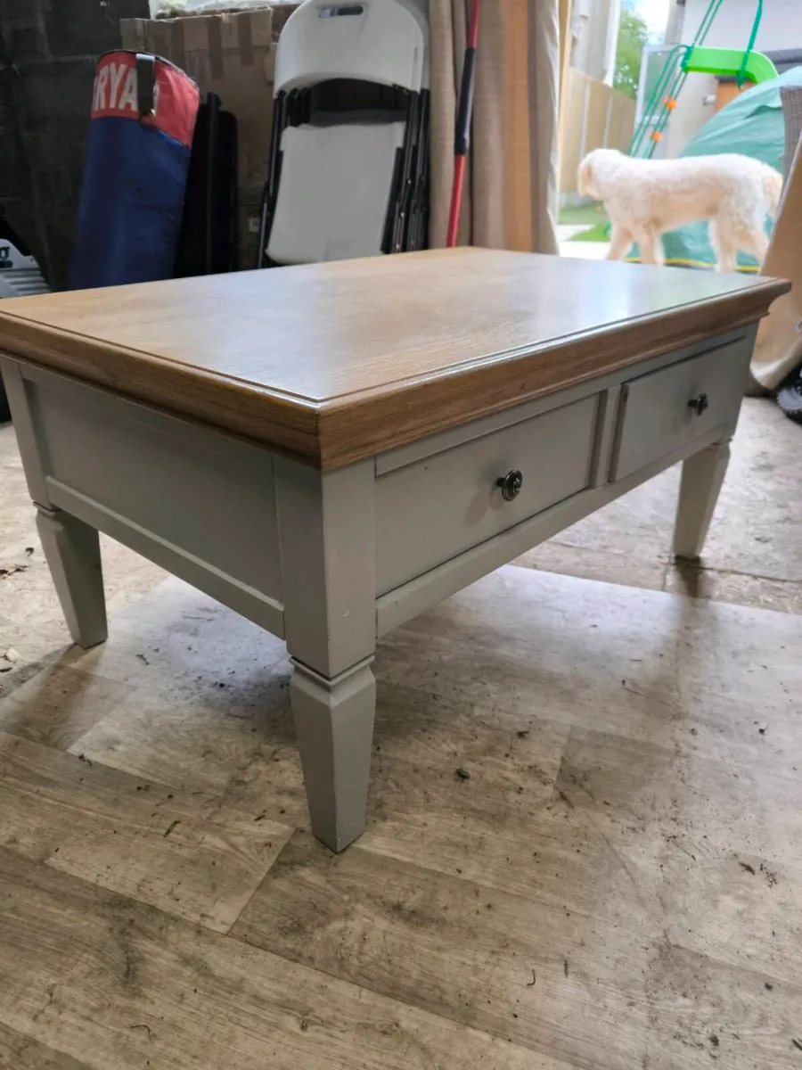 Coffee table - Image 1