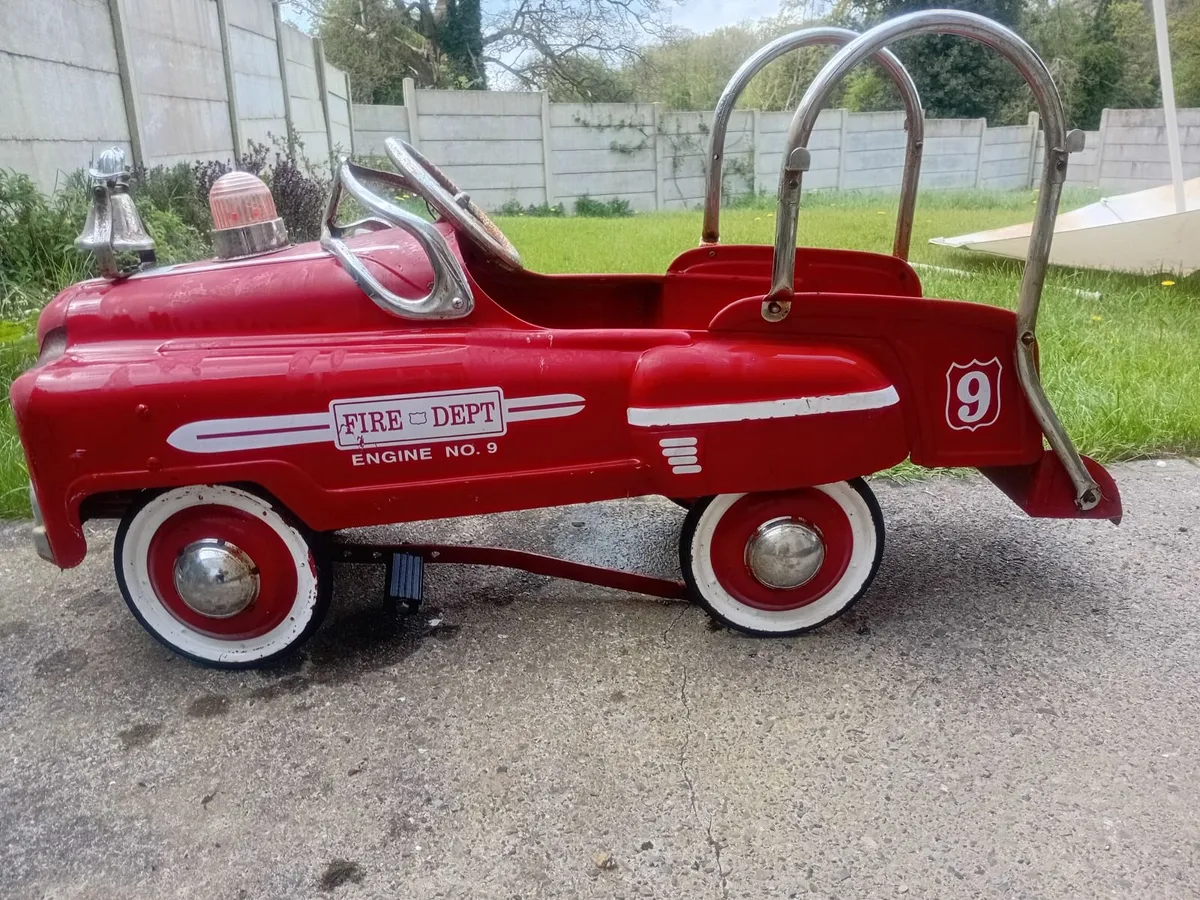 Kids Antique Pedal Fire Engine - Image 2