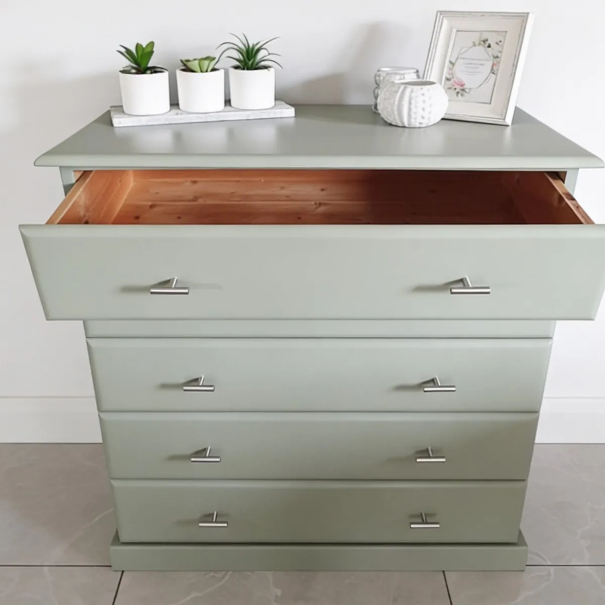 Chest of Drawers - Image 3