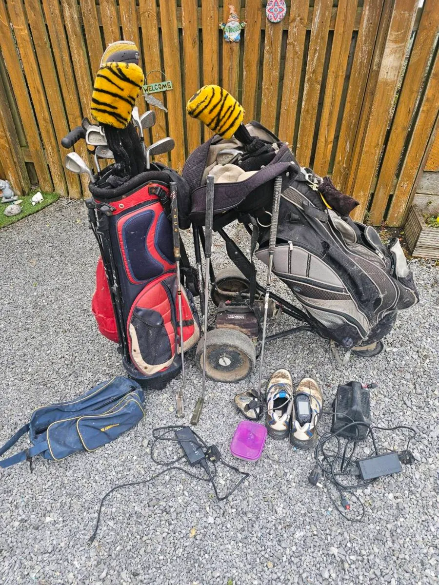 Garage sale - Image 2