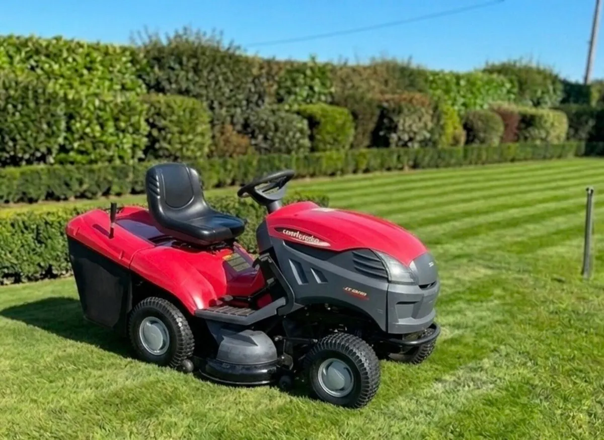 1 OWNER CASTLEGARDEN MOWER - Image 4