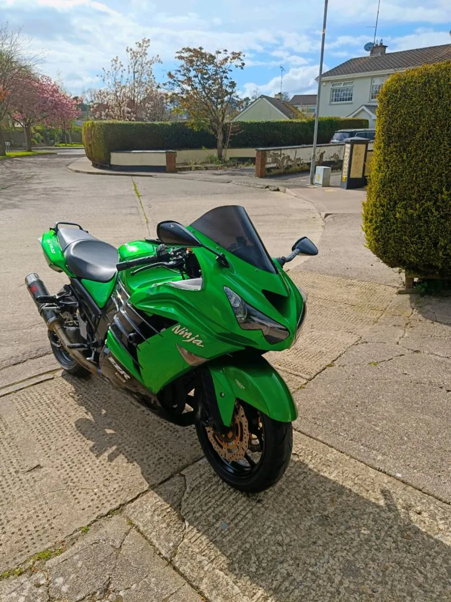 Kawasaki ZZR 1400 ABS - Image 2