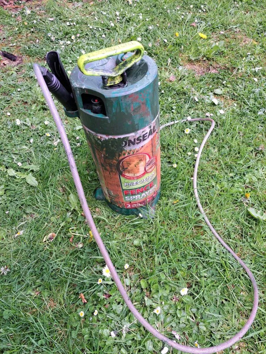Wooden fence paint sprayer - Image 2