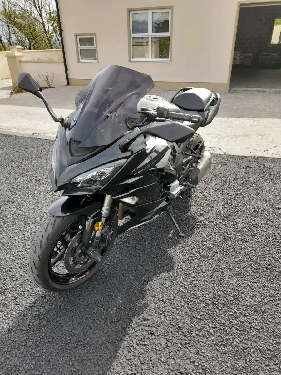 Kawasaki Z 1000 sx mint - Image 1