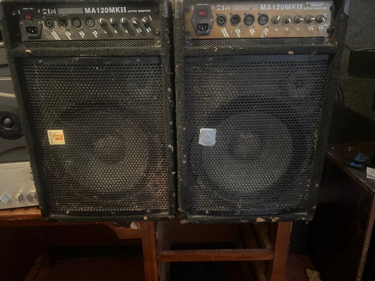 Pair of PA stage monitors - Image 1