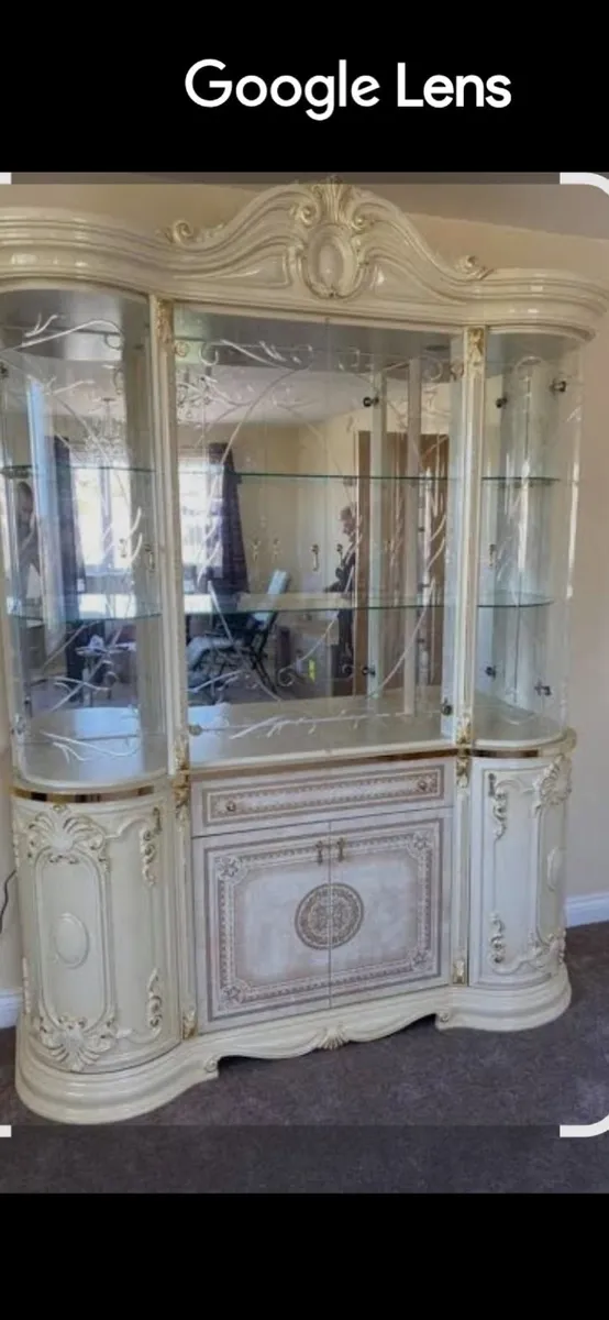 Italian Leonardo Furniture - Image 3