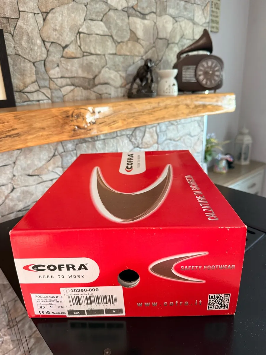 Cofra Black Leather Work Boots - Image 4