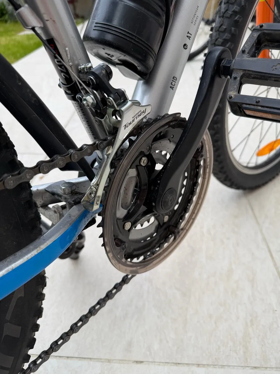 Kids bike 24inch Cube - perfect condition - Image 4