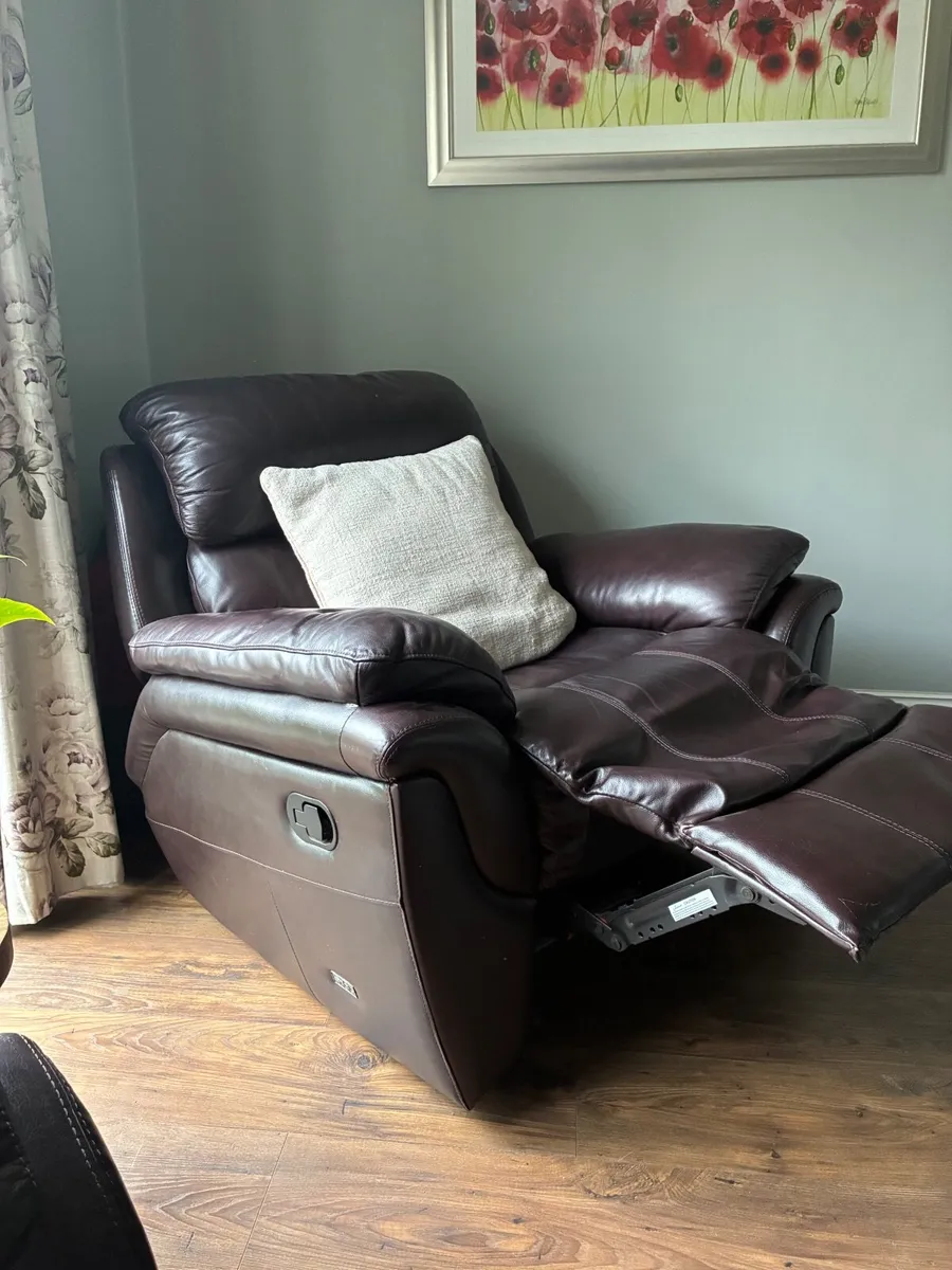Recliner armchair - Image 1