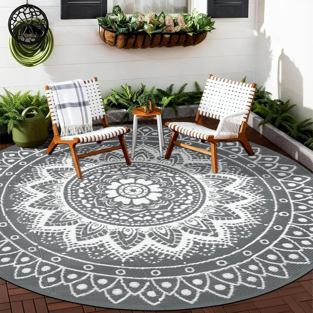 Round Outdoor Rug for Patio 300cm Reversible - Image 1