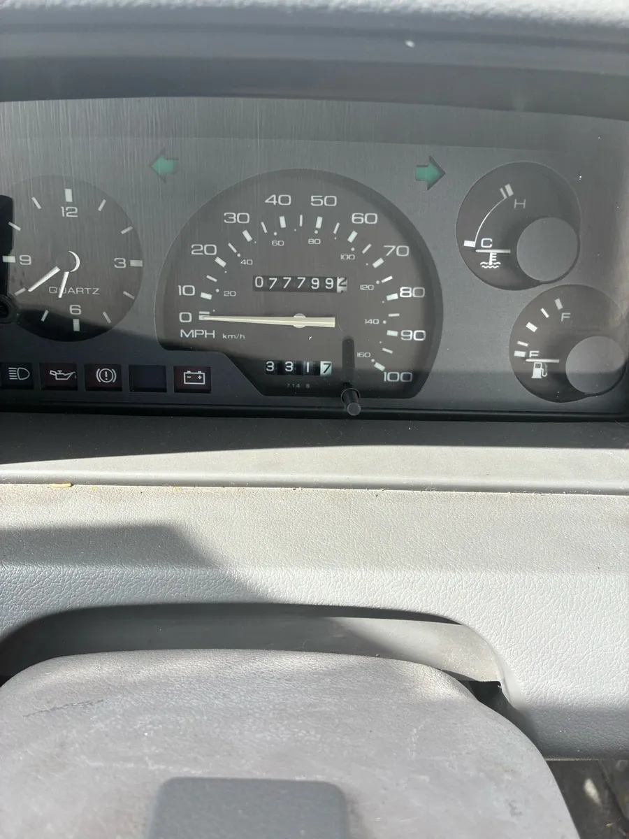 Nissan micra - Image 4