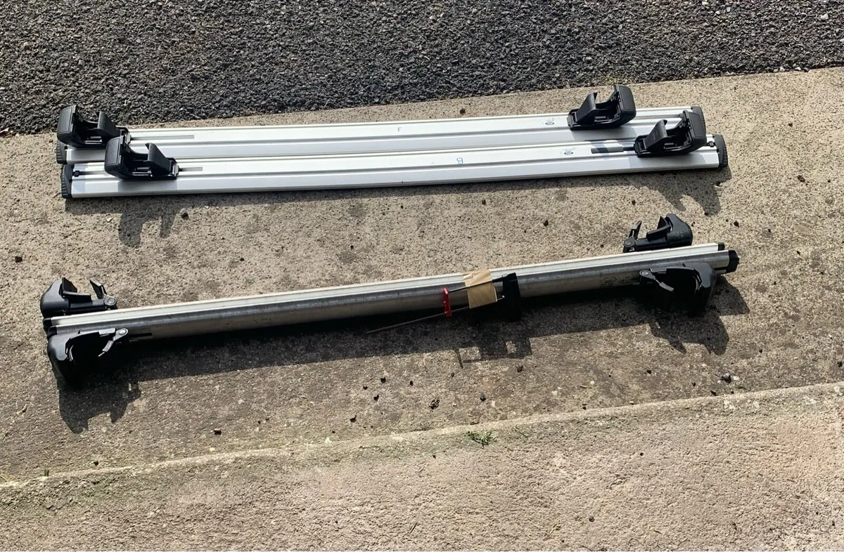 Roof Box + Roof Bars (2 sets) - Image 3