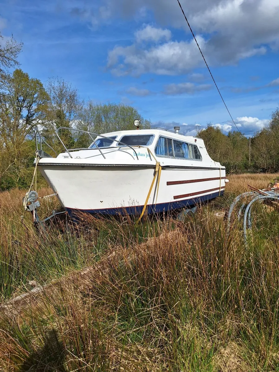 BOAT RIVER CRUISER - Image 1
