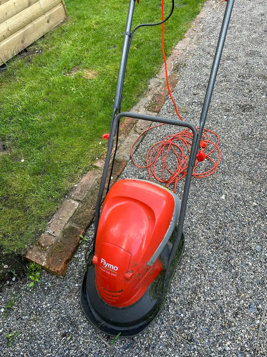 Flymo Hover Vac 250 Electric Lawnmower - Image 2