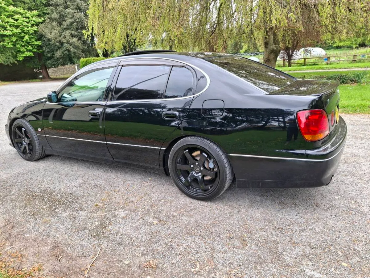 Aristo Tom's - Image 4