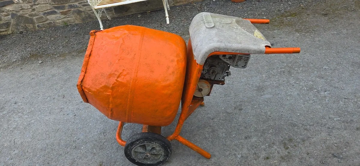 Cement mixer petrol - Image 2