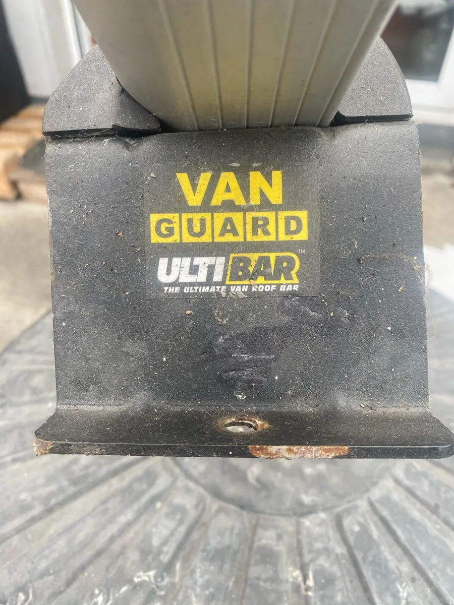 Roof bars / rack - Image 1