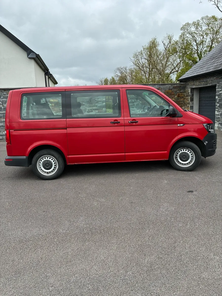 Volkswagen Kombi - Image 4