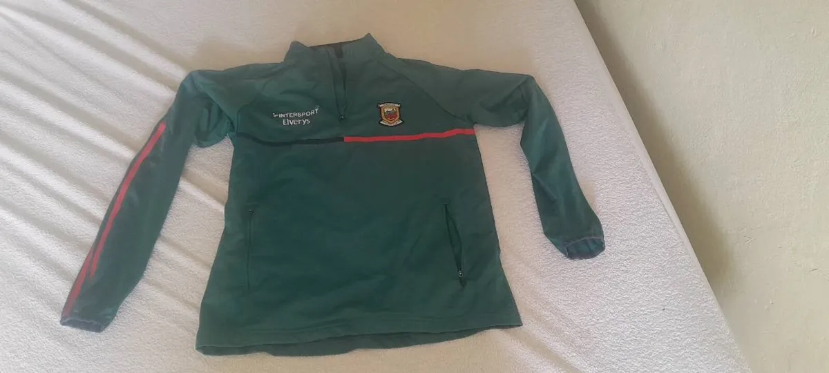 Child's Mayo top (13yrs) - Image 1