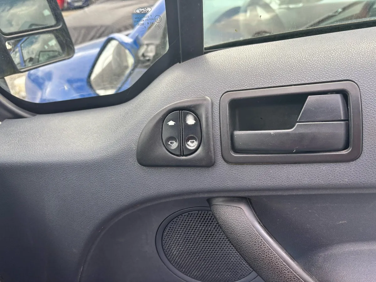 Transit connect van - Image 3